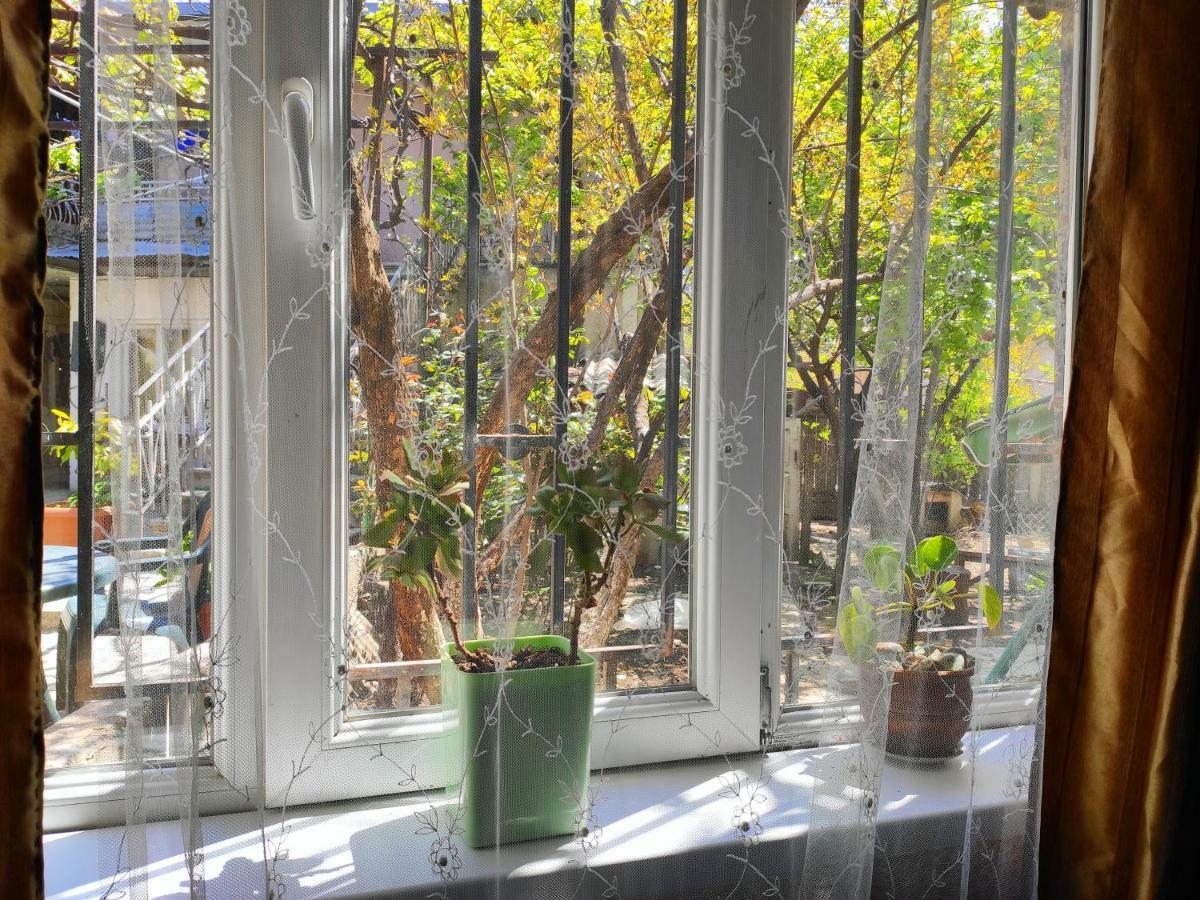 Guesthouse Ttt Tbilisi ภายนอก รูปภาพ